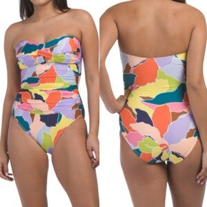 Anne Cole Twist front 1 piece. NWT